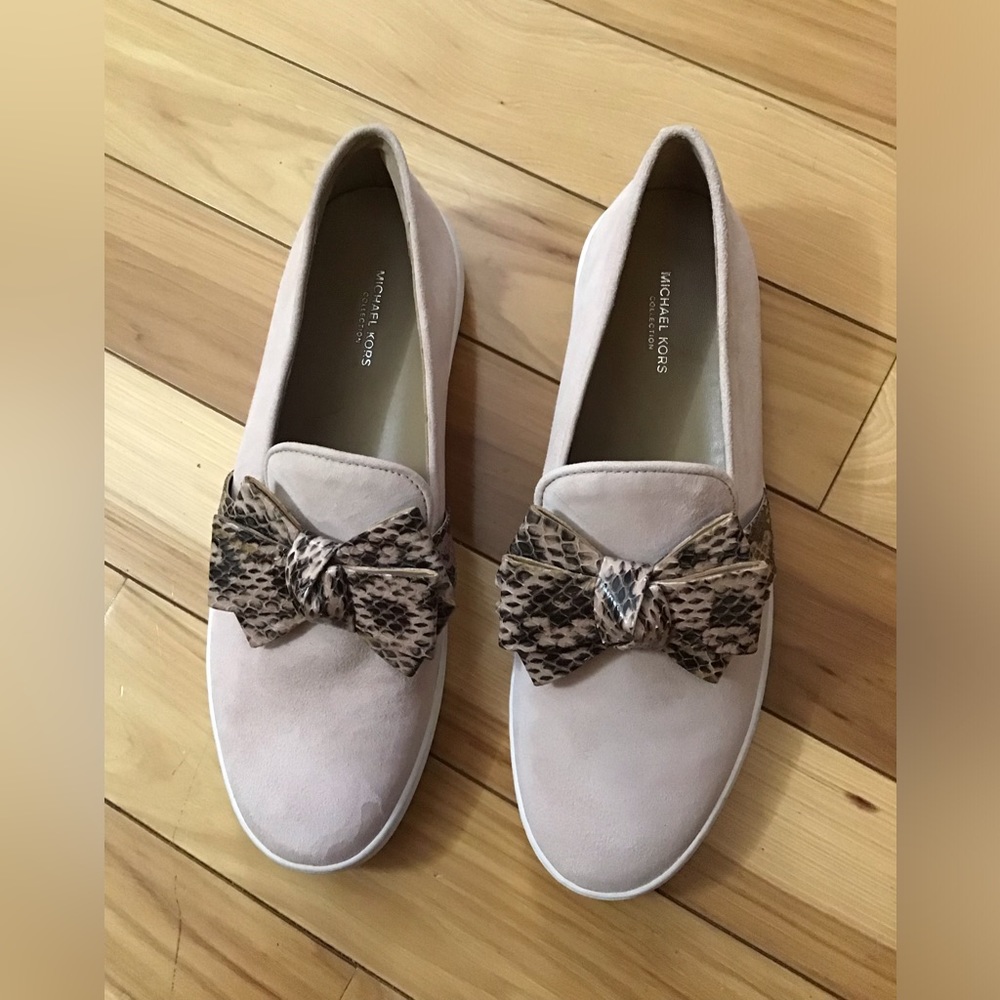 Michael by  Michael Kors 7.5 leopard Bow Pink Suede Slip On Sneakers Shoes EUC